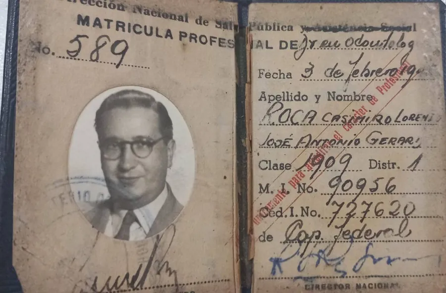 La matrícula profesional de la primera generación de la familia